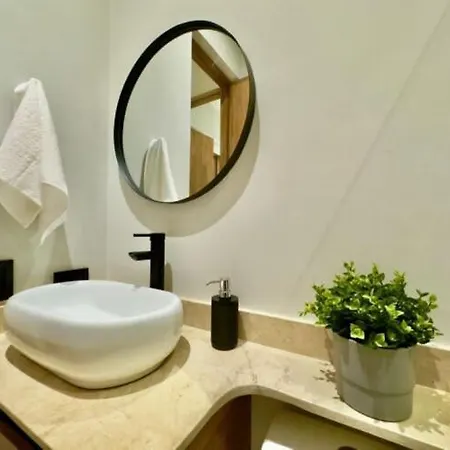 Prestigious House Wtih Fantastic Pool In Ctg Cartagena