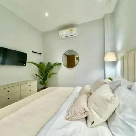Prestigious House Wtih Fantastic Pool In Ctg Apartamento *
